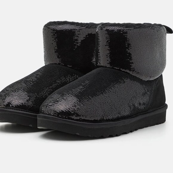 NIB UGG Women Classic Mini Mirror Ball Black sequin boots Sz 6 - Picture 3 of 5